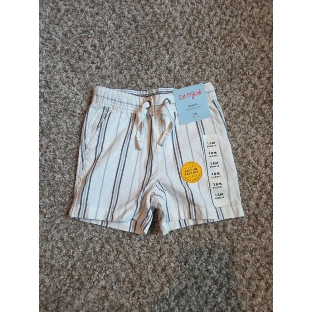 Boys cat & jack striped shorts